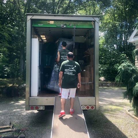 MOVERS IN IPSWICH | STAIRHOPPER MOVERS