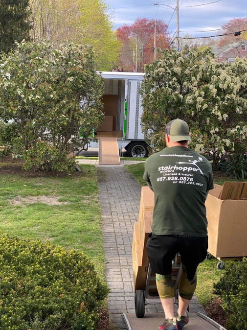 How Much Does It Cost to Hire Movers in Dedham?